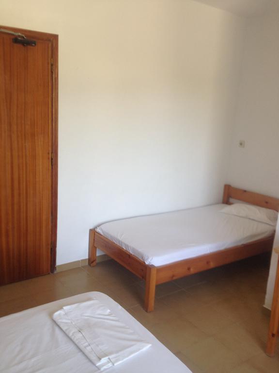 Manos Pension Faliraki Pokoj fotografie