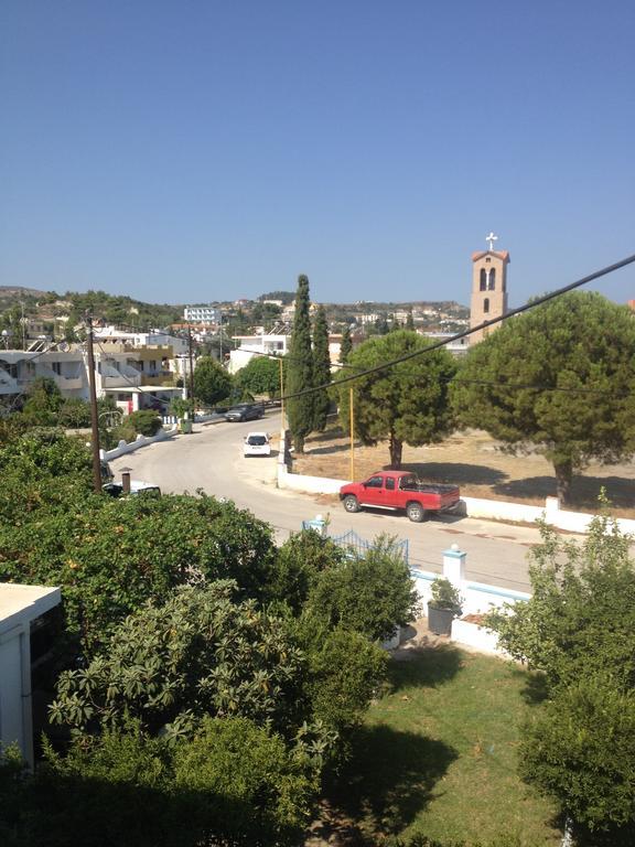 Manos Pension Faliraki Pokoj fotografie