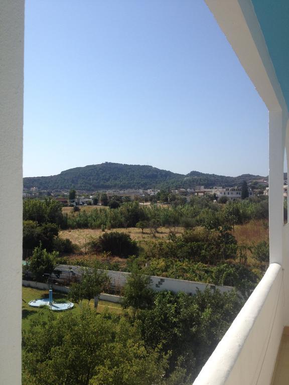 Manos Pension Faliraki Pokoj fotografie